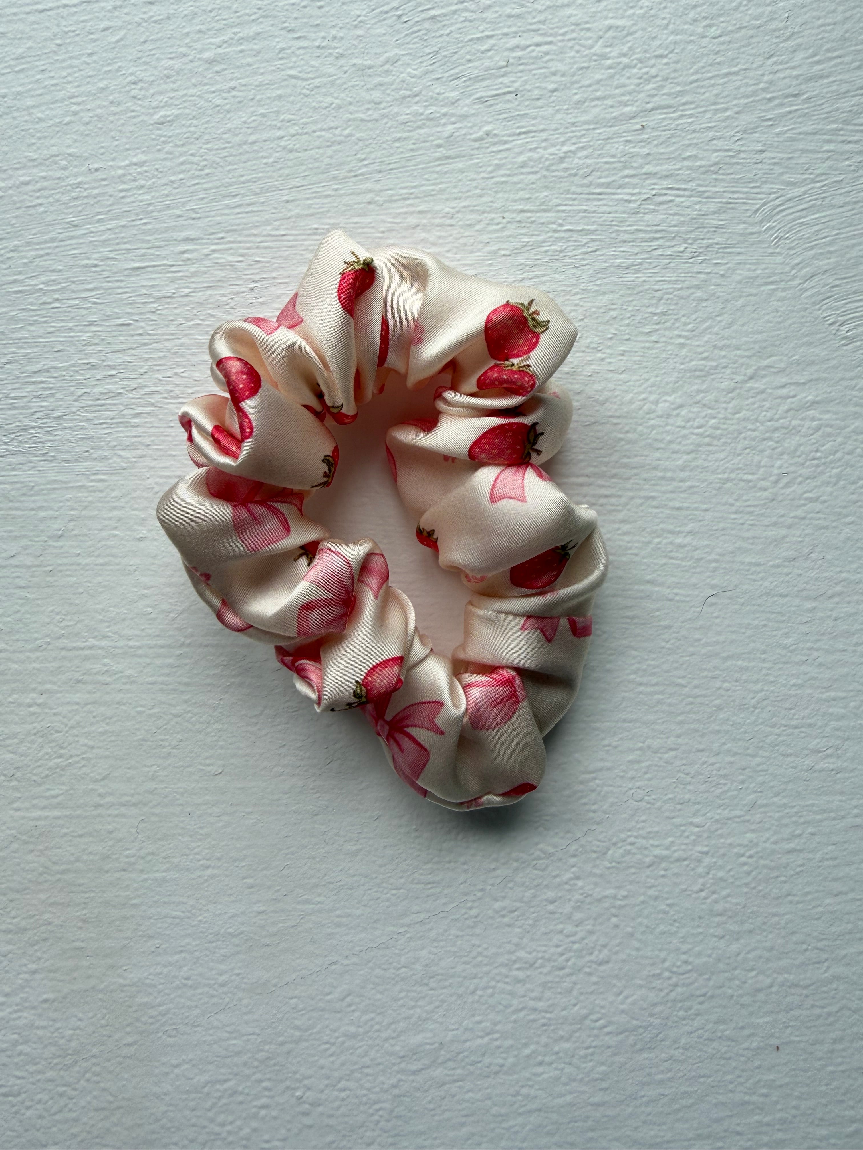 Strawberry Shortcake Bundle + matching Scrunchie
